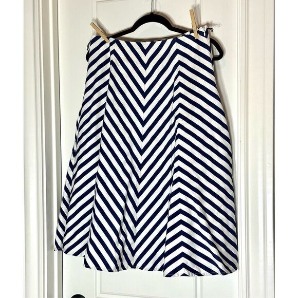 Jones New York navy and white skirt size 6 - Picture 1 of 4